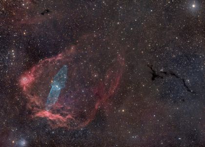 Sh2-129 and Ou4 – Imaging the Squid Nebula from Light-Polluted Skies